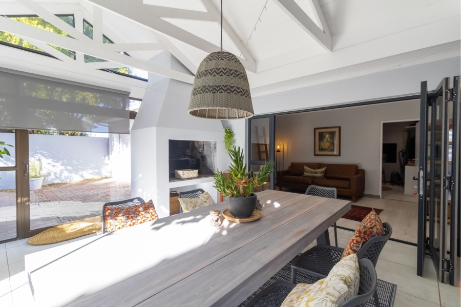 4 Bedroom Property for Sale in Middedorp Western Cape